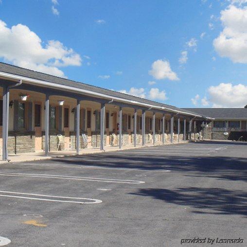 Travelodge By Wyndham Strasburg/Lancaster Amish Country Exterior photo